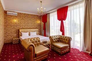 Гостиница Мартон Бутик Краснодар Делюкс с кроватью размера «king-size»-3